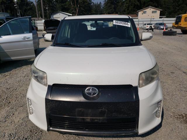 JTLZE4FE2EJ062816 - 2014 TOYOTA SCION XB WHITE photo 5