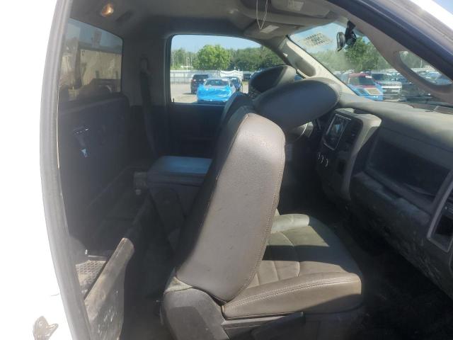 3C7WRMCL7GG253774 - 2016 RAM 5500 Սպիտակ լուսանկար 6