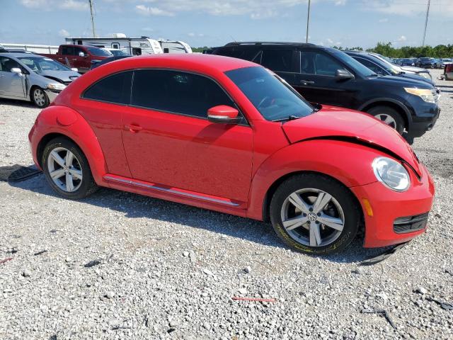 3VWJX7AT2DM600536 - 2013 VOLKSWAGEN BEETLE RED photo 4