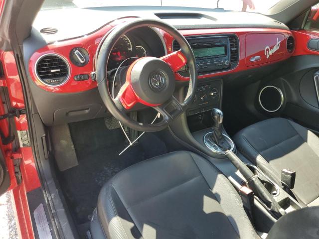 3VWJX7AT2DM600536 - 2013 VOLKSWAGEN BEETLE RED photo 8