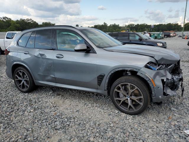 5UX43EU02S9Z97001 - 2025 BMW X5 XDRIVE50E GRAY photo 4