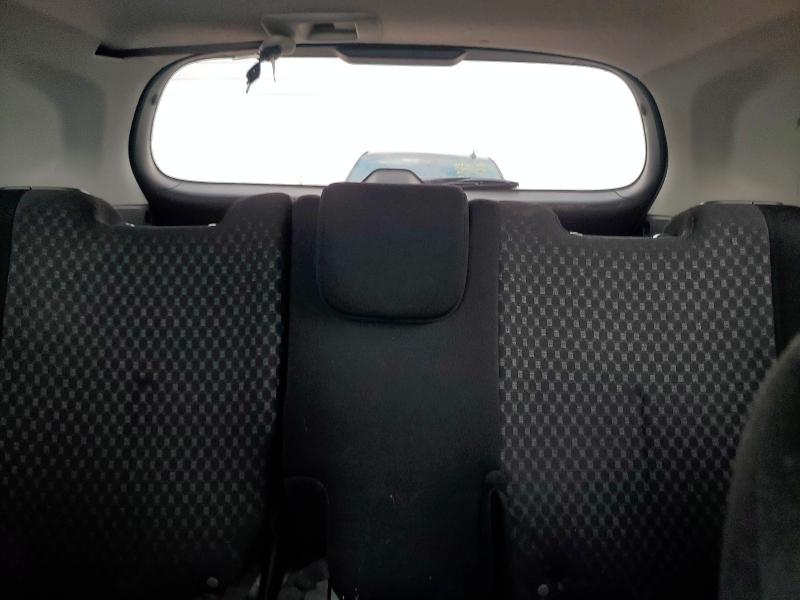 JTKKUPB4XE1046919 - 2014 TOYOTA SCION XD SILVER photo 10