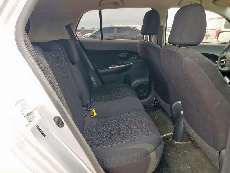 JTKKUPB4XE1046919 - 2014 TOYOTA SCION XD SILVER photo 11