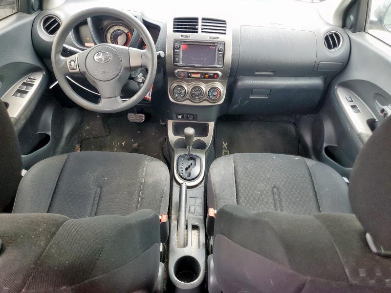 JTKKUPB4XE1046919 - 2014 TOYOTA SCION XD SILVER photo 8