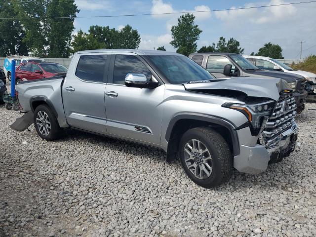 5TFMC5DB8RX069332 - 2024 TOYOTA TUNDRA CREWMAX PLATINUM Silber Foto 4