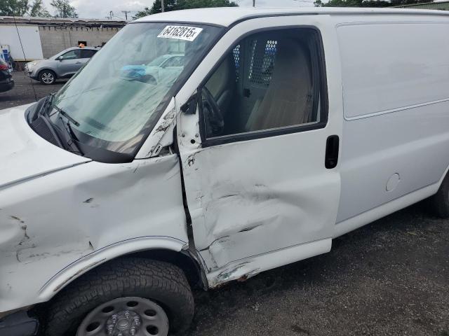 1GCSGAFX2C1111680 - 2012 CHEVROLET EXPRESS G1 WHITE photo 13