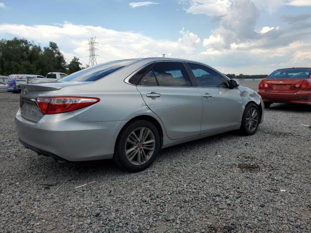 4T1BF1FK0FU491060 - 2015 TOYOTA CAMRY LE SILVER photo 3