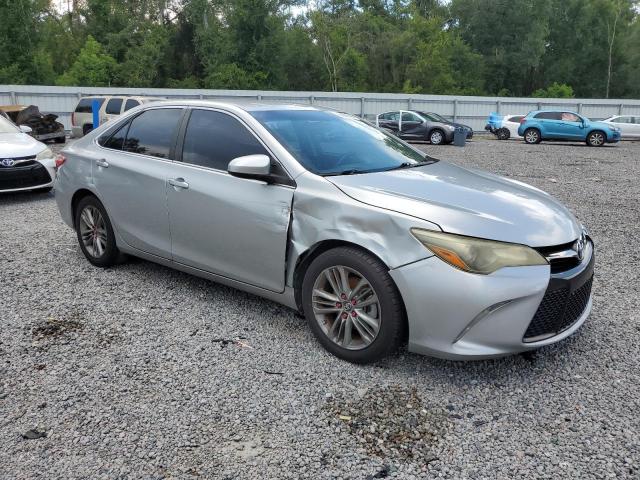 4T1BF1FK0FU491060 - 2015 TOYOTA CAMRY LE SILVER photo 4