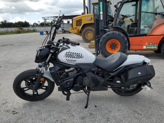 JKAENED11JDA07635 - 2018 KAWASAKI EN650 D WHITE photo 3