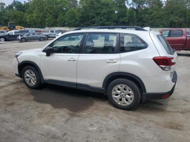 JF2SKACC3KH462055 - 2019 SUBARU FORESTER WHITE photo 2