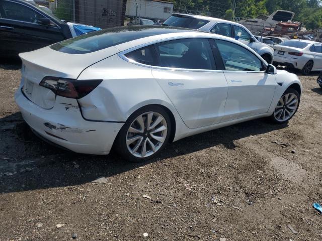 5YJ3E1EA5JF154633 - 2018 TESLA MODEL 3 WHITE photo 3