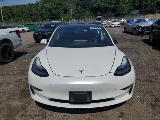 5YJ3E1EA5JF154633 - 2018 TESLA MODEL 3 WHITE photo 5