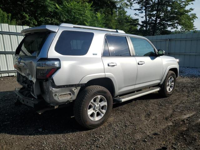 JTEBU5JR9G5323219 - 2016 TOYOTA 4RUNNER SR5/SR5 PREMIUM SILVER photo 3