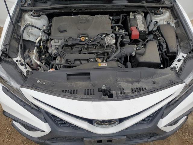 4T1T11AK8NU699874 - 2022 TOYOTA CAMRY SE 白色 照片 11