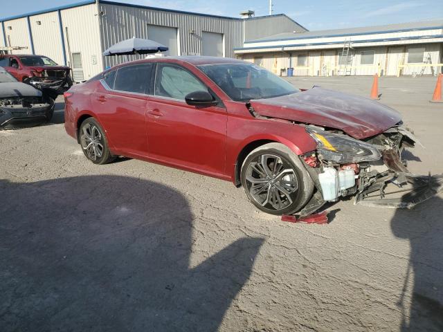 1N4BL4CV7PN311135 - 2023 NISSAN ALTIMA SR RED photo 4