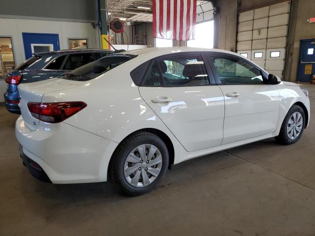 3KPA24AB2KE161496 - 2019 KIA RIO S WHITE photo 3