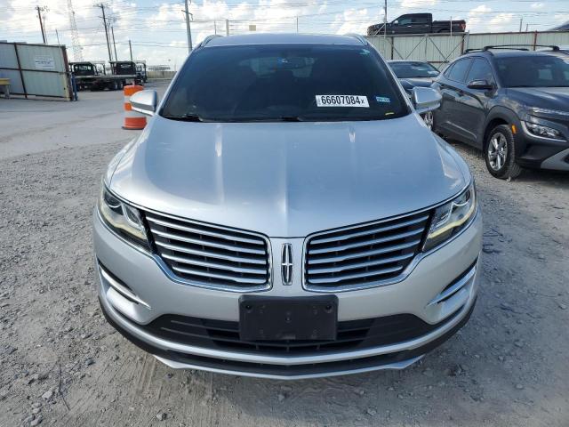 5LMCJ1C96JUL05080 - 2018 LINCOLN MKC PREMIERE SILVER photo 5