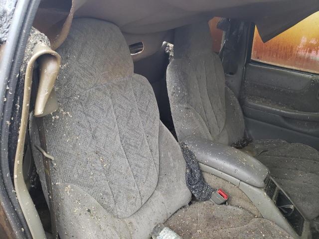 1GTDT19W418197604 - 2001 GMC SONOMA BURN photo 10