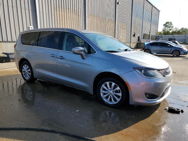 2C4RC1FGXKR741306 - 2019 CHRYSLER PACIFICA TOURING PLUS SILVER photo 4