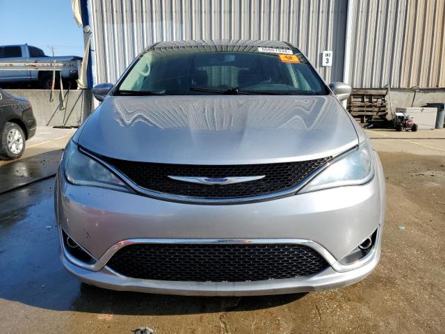 2C4RC1FGXKR741306 - 2019 CHRYSLER PACIFICA TOURING PLUS SILVER photo 5