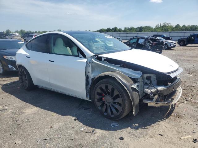 7SAYGDEF2RA290548 - 2024 TESLA MODEL Y WHITE photo 4