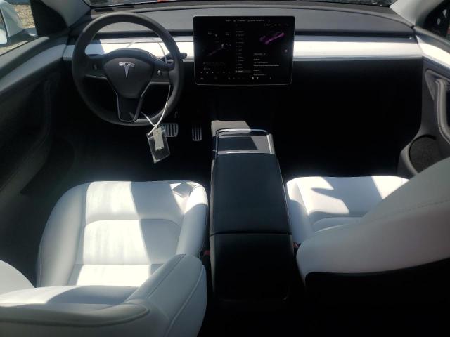 7SAYGDEF2RA290548 - 2024 TESLA MODEL Y WHITE photo 8
