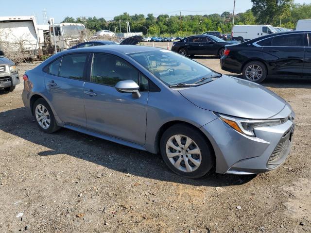 JTDBCMFE9P3006852 - 2023 TOYOTA COROLLA LE Grau Foto 4