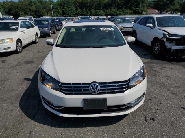 1VWCV7A39FC051534 - 2015 VOLKSWAGEN PASSAT SEL WHITE photo 5