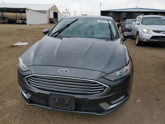 3FA6P0H75JR110055 - 2018 FORD FUSION SE GRAY photo 5