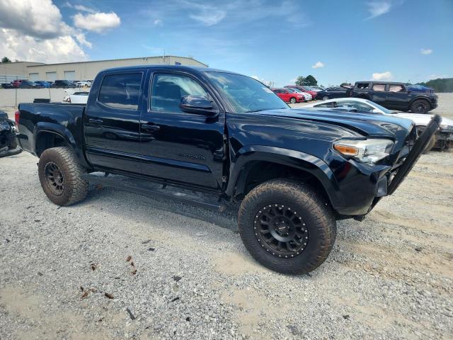 3TMAZ5CN5JM073281 - 2018 TOYOTA TACOMA DOUBLE CAB BLACK photo 4