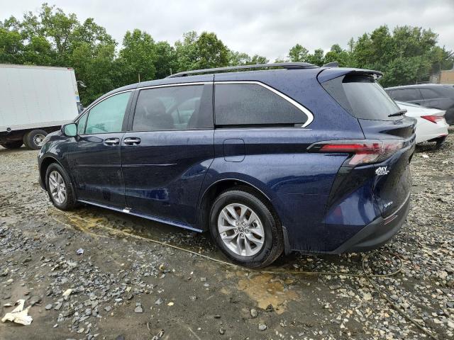 5TDJRKEC0SS254008 - 2025 TOYOTA SIENNA XLE BLUE photo 2