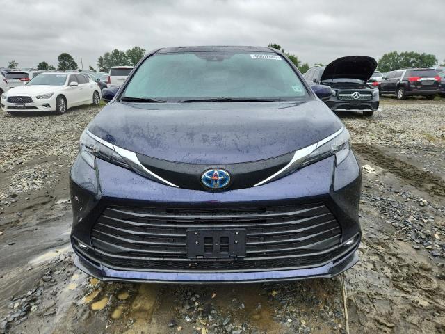 5TDJRKEC0SS254008 - 2025 TOYOTA SIENNA XLE BLUE photo 5