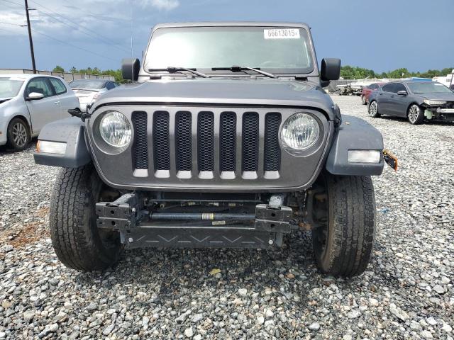 1C4HJXDG3JW189760 - 2018 JEEP WRANGLER U SPORT فحمي صورة 5