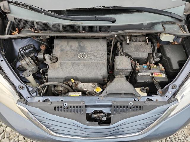 5TDKK3DC2FS535006 - 2015 TOYOTA SIENNA LE BLUE photo 12