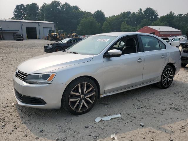 2013 VOLKSWAGEN JETTA SE, 