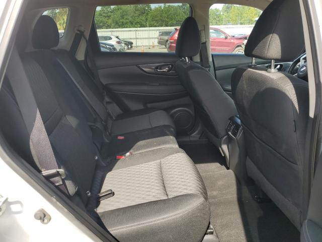 KNMAT2MV6JP512996 - 2018 NISSAN ROGUE S Күміс фото 11