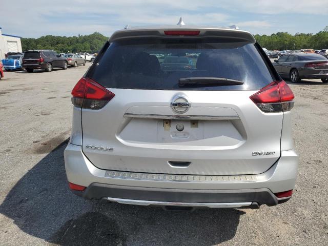 KNMAT2MV6JP512996 - 2018 NISSAN ROGUE S Күміс фото 6