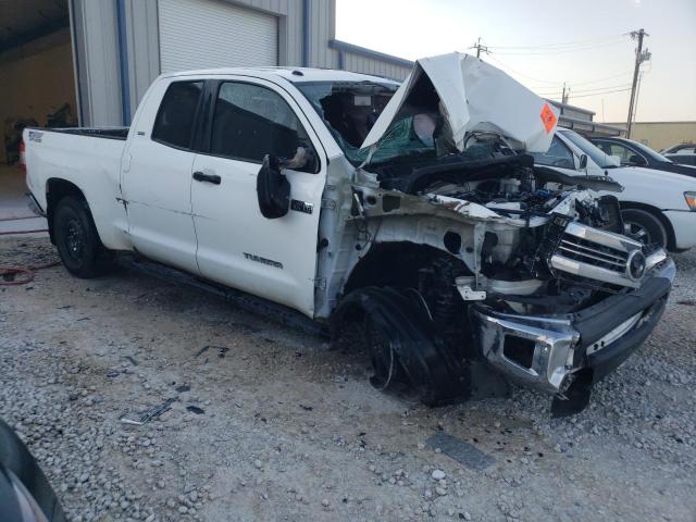 5TFRW5F15GX197235 - 2016 TOYOTA TUNDRA DOUBLE CAB SR/SR5 WHITE photo 4