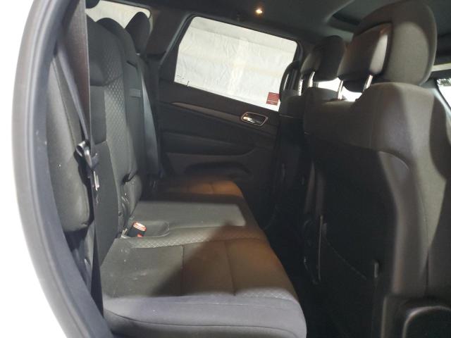 1C4RJFAG0JC382467 - 2018 JEEP GRAND CHER LAREDO WHITE photo 11