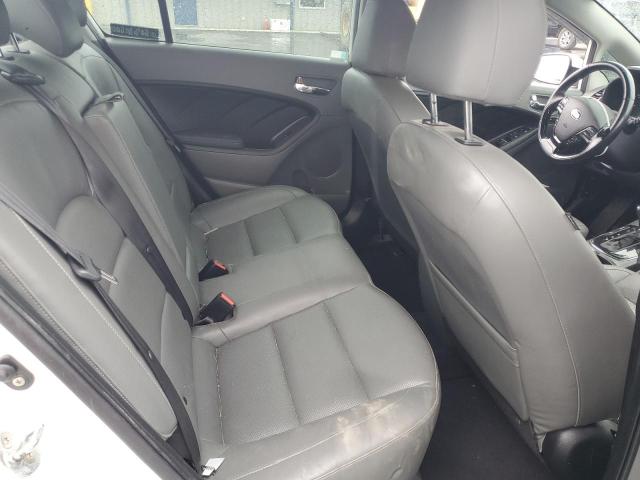 3KPFN4A84HE118756 - 2017 KIA FORTE EX 白色 照片 10