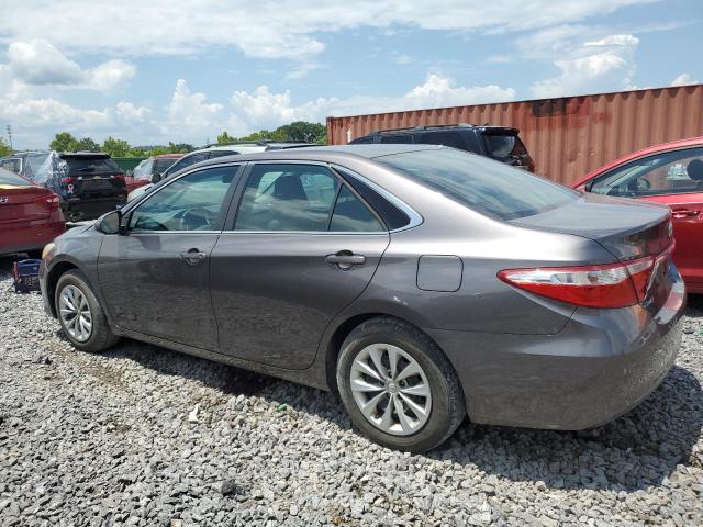 4T4BF1FK0GR552592 - 2016 TOYOTA CAMRY LE GRAY photo 2