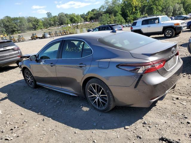 4T1G11AK3MU563197 - 2021 TOYOTA CAMRY SE SILVER photo 2