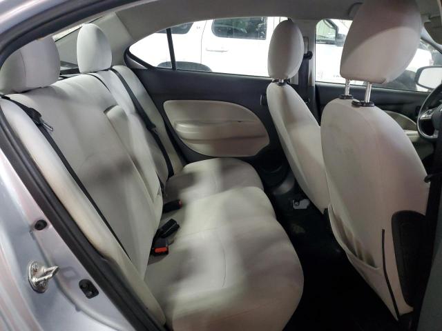 ML32F3FJ7JHF13912 - 2018 MITSUBISHI MIRAGE G4 ES ვერცხლისფერი ფოტო 10