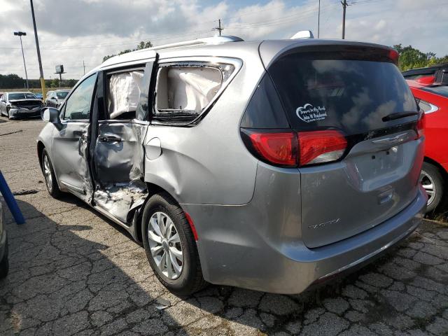 2C4RC1EGXJR194943 - 2018 CHRYSLER PACIFICA TOURING L PLUS SILVER photo 2