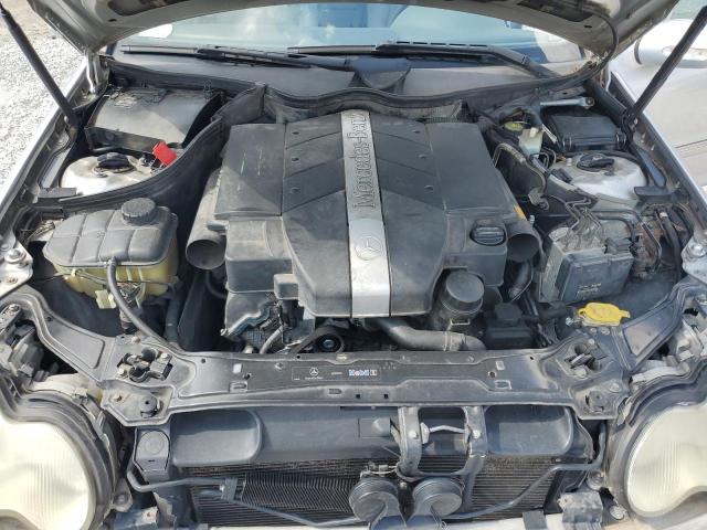 WDBRF61J74A556336 - 2004 MERCEDES-BENZ C 240 SILVER photo 11
