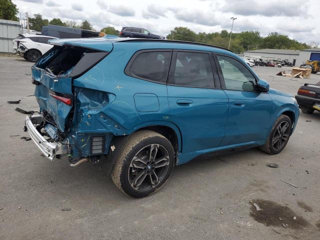 WBX73EF07P5W49837 - 2023 BMW X1 XDRIVE28I TURQUOISE photo 3