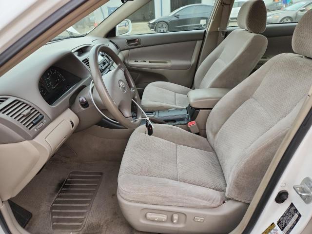 4T1BE32KX4U367296 - 2004 TOYOTA CAMRY LE WHITE photo 7