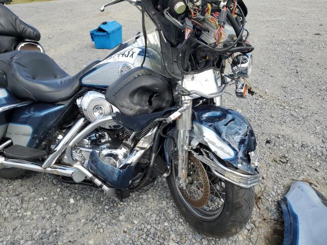 1HD1FCW171Y644942 - 2001 HARLEY-DAVIDSON FLHTCUI 蓝色 照片 9