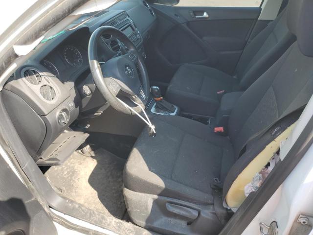 WVGHV3AX3EW582001 - 2014 VOLKSWAGEN TIGUAN S WHITE photo 7