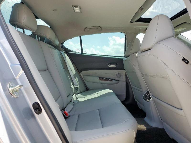 19UUB1F58HA002512 - 2017 ACURA TLX TECH SILVER photo 10